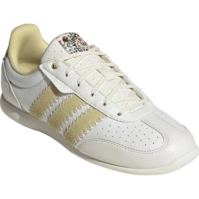Adidas Originals Barreda Low Womens Sneakers In White