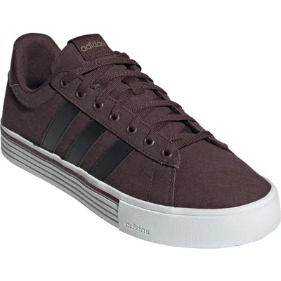 Adidas Originals Adidas Daily 4.0 Sneaker In Burgundy