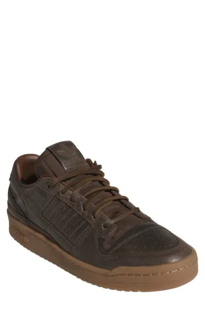 Adidas Originals Adidas Forum 84 Low Cl Sneaker In Brown/brown/gum