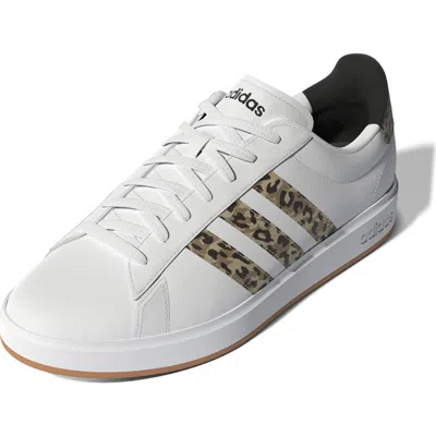 Adidas Originals Adidas Grand Court 2.0 Sneaker In White/white/core Black