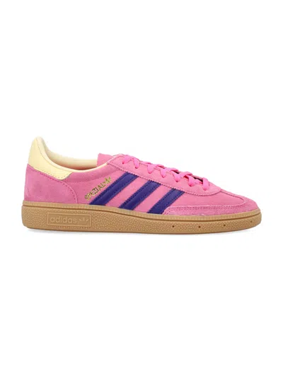 ADIDAS ORIGINALS ADIDAS ORIGINALS ADIDAS HANDBALL SPEZIAL SNEAKERS IN HOT PINK