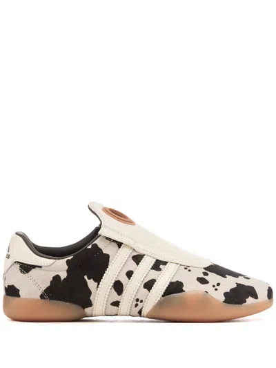 Adidas Originals Adidas Mei Taekwondo Shoes In Bianco