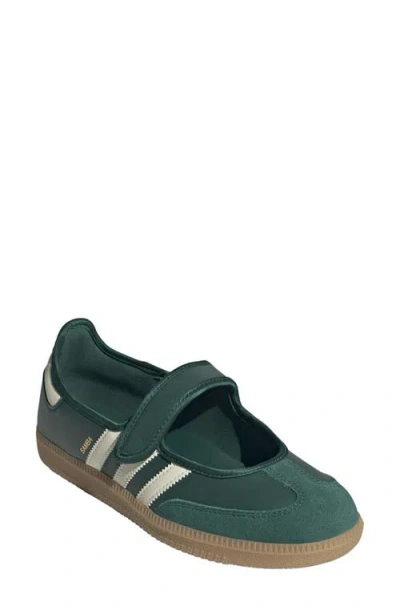 Adidas Originals Adidas Samba Jane Sneaker In Green