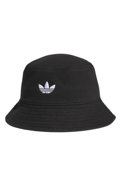 Adidas Originals Adidas Trefoil Bucket Hat In Black/white