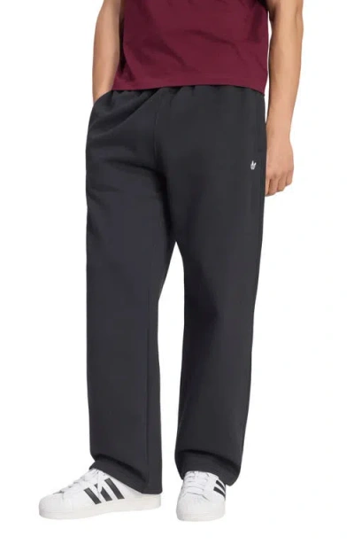 Adidas Originals Adidas Trefoil Essentials Fleece Sweatpants In Black