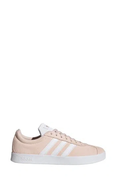 Adidas Originals Adidas Vl Court 2.0 Skateboarding Sport Sneaker In Quartz/white/gold