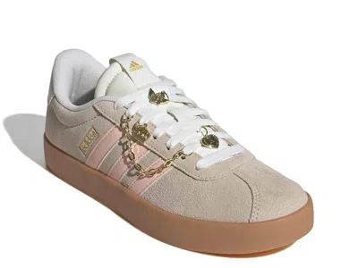 Adidas Originals Adidas Vl Court 3.0 Sneaker In Brown
