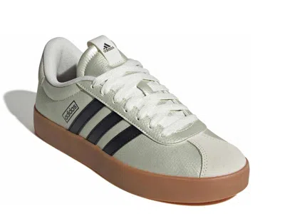 Adidas Originals Adidas Vl Court 3.0 Sneaker In Gold