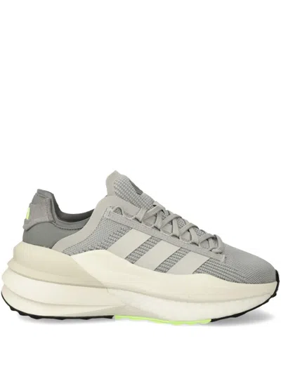 Adidas Originals Avryn Sneakers In Grey