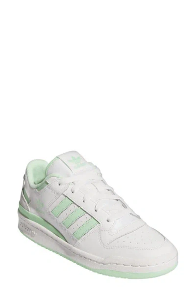 Adidas Originals Forum Low Sneaker In Cloud/ Green Spark/ White