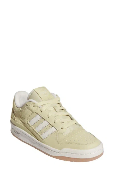 Adidas Originals Womens  Forum Low In Sandy Beige/cream White/gum