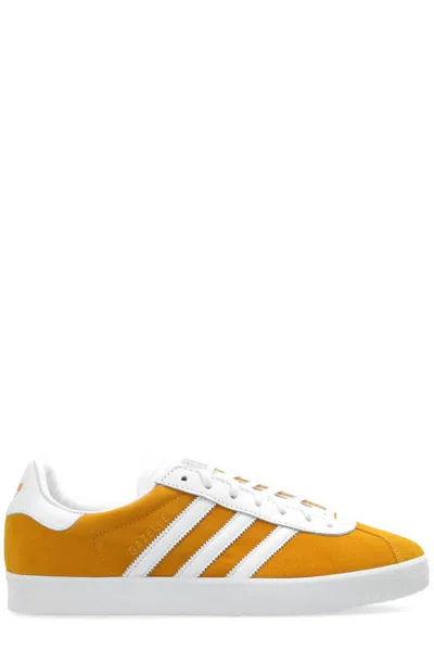 Adidas Originals Gazelle 85 绒面皮运动鞋 In Yellow