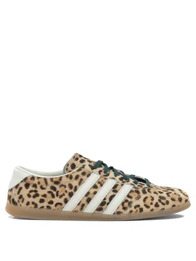 Adidas Originals Gazelle Lo Pro Sneakers & Slip-on Beige In Animal Print
