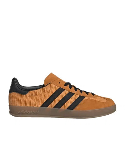 Adidas Originals Gazelle Low-cut Casual Skate Shoes In Arancio