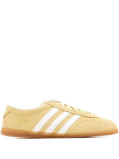 Adidas Originals Gazello Lo 3-stripes Suede Sneakers In Yellow