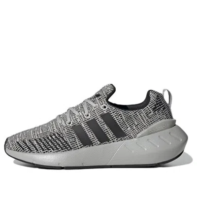 Adidas Originals (gs) Adidas Swift Run 22 Shoes 'grey Black' In Gray