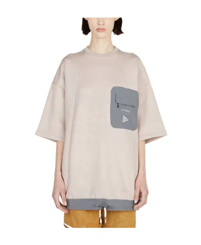 Adidas Originals Item O-neck Short-sleeved T-shirt In Nude