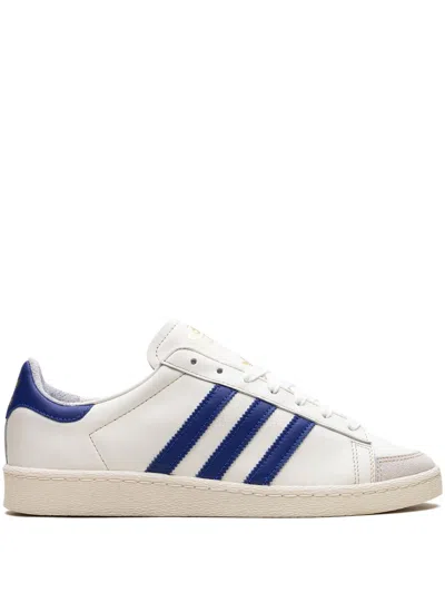 Adidas Originals Jabbar Low Sneakers In White