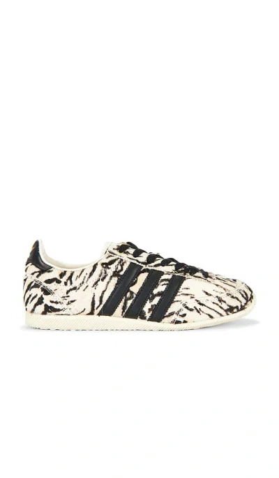 Adidas Originals Japan Sneaker In Multi