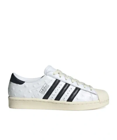 Adidas Originals Lace-up Low-cut Casual Shoes In White