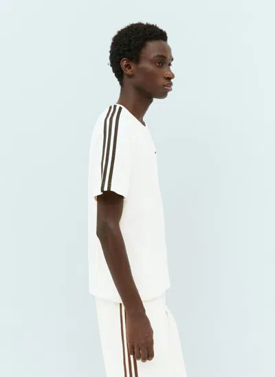 Adidas Originals Logo Applique T-shirt In White