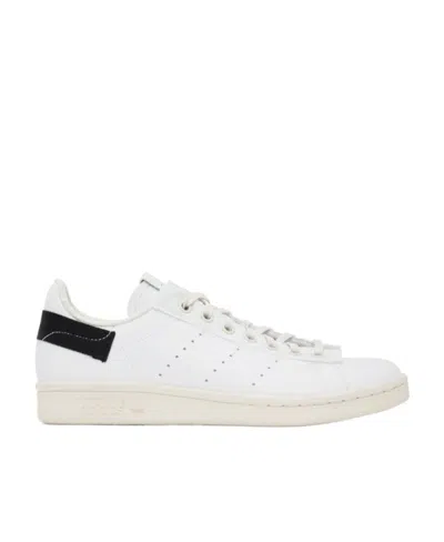 Adidas Originals Logo Patch Trainers In White