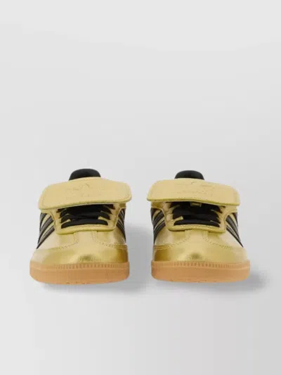 ADIDAS ORIGINALS LOW-TOP RUBBER SOLE SNEAKER