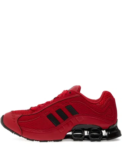 Adidas Originals Megaride O1 Three-stripe Low-top Sneakers In Red