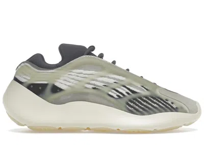 Pre-owned Adidas Originals Men's Adidas Yeezy 700 V3 Sneakers In Fade Salt In Sand