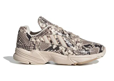 Pre-owned Adidas Originals Men's Adidas Yung1 Snake Sneakers In Loud White/linen/pale Nude
