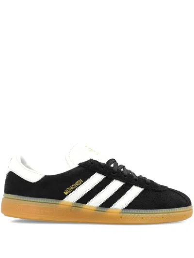 Adidas Originals Munchen Three-stripe Sneakers In Black