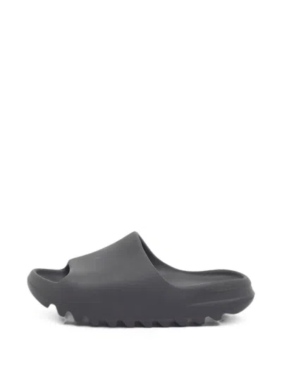 Pre-owned Adidas Originals Onyx Slides In Gray