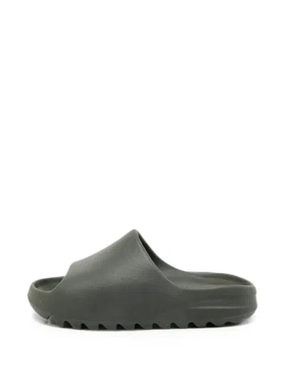 Pre-owned Adidas Originals Onyx Slides In Gray