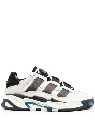Adidas Originals Panelled-design Low-top Sneakers In 黑色