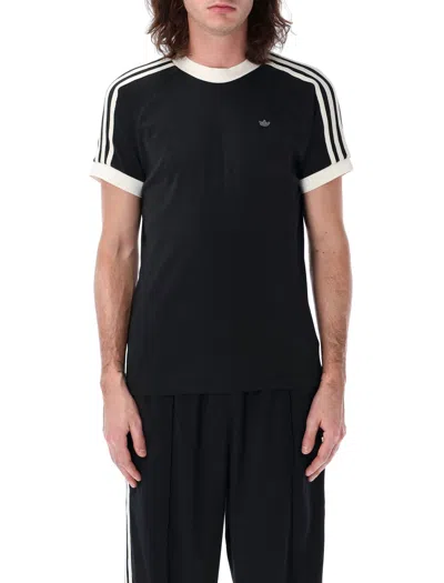 Adidas Originals Adicolor Logo Embroidered Crewneck T-shirt In Black