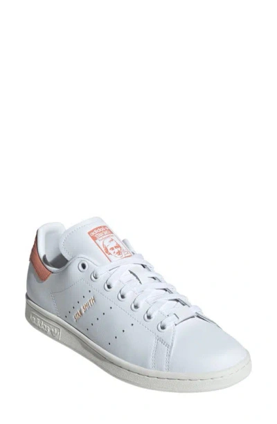 Adidas Originals Primegreen Stan Smith Sneaker In White/ Wonder Clay/ Spark