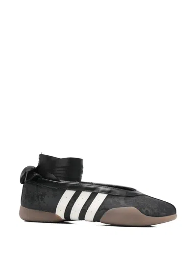 Adidas Originals Ribbon Jacquard Sneakers In Black