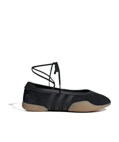Adidas Originals Round Toe Lace-up Ballet Flats In Black