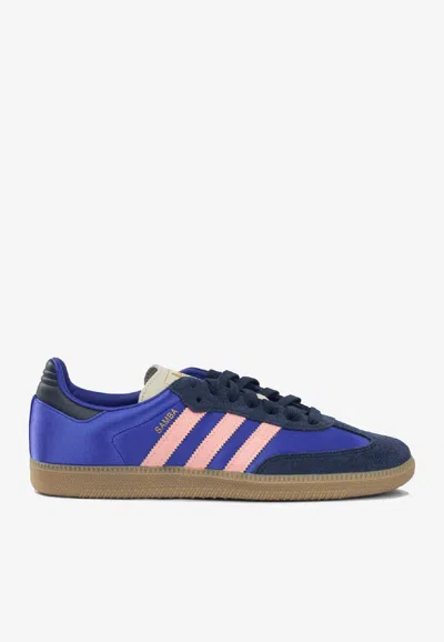 Adidas Originals Low-cut Sneakers Featuring Iconic Stripes In Blue