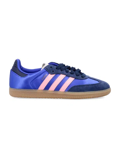 Adidas Originals Low-cut Sneakers Featuring Iconic Stripes In Blue