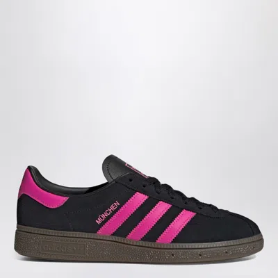 ADIDAS ORIGINALS ADIDAS ORIGINALS SNEAKER MÜNCHEN IN BLACK/FUCHSIA SUEDE
