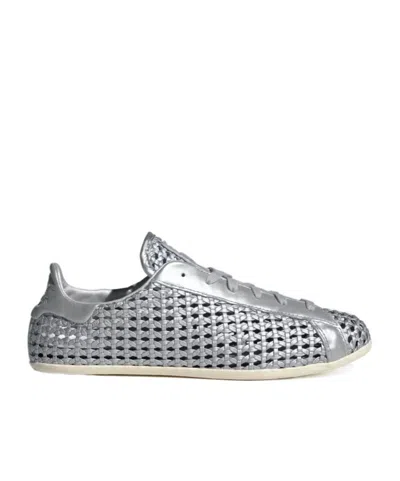 Adidas Originals Timeless Low-profile Sneakers For Modern Women In Silver