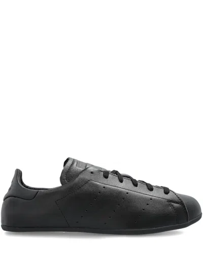 Adidas Originals Stan Smkith Lo Pro Sneakers In Black