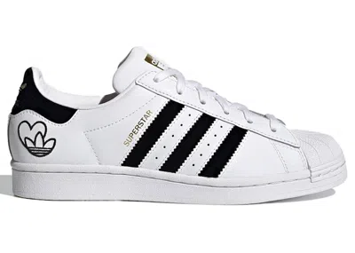 Pre-owned Adidas Originals Superstar Heat Logo White (women's) Sneakers In Cloud White/core Black/gold Metallic