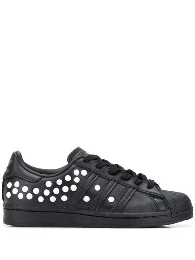 Adidas Originals Superstar Low Top Sneakers In Black
