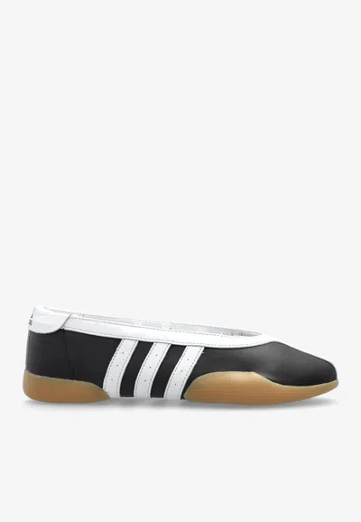 Adidas Originals Sneakers With Contrast Stripes And Rubber Sole In Multi