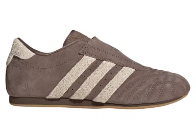 Pre-owned Adidas Originals Taekwondo (women's) Sneakers In Earth Strata/wonder White/gum