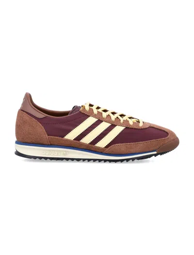 Adidas Originals Timeless Mini Retro Running Sneaker For Women In Maroon