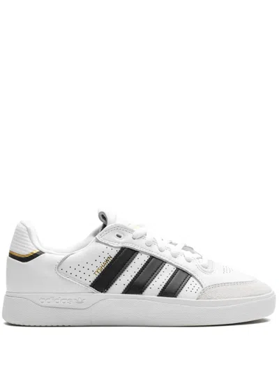 Adidas Originals Tyshawn Low "king Of New York" Sneakers In White