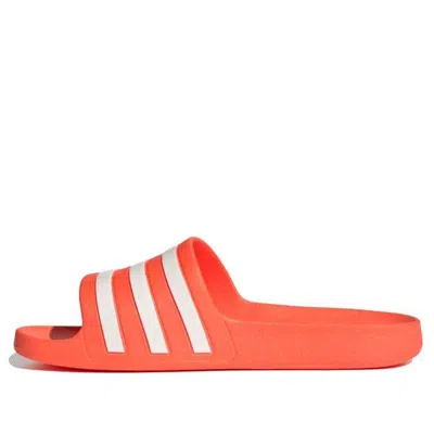 Adidas Originals (wmns) Adidas Adilette Adilette Aqua Slide 'solar Red'